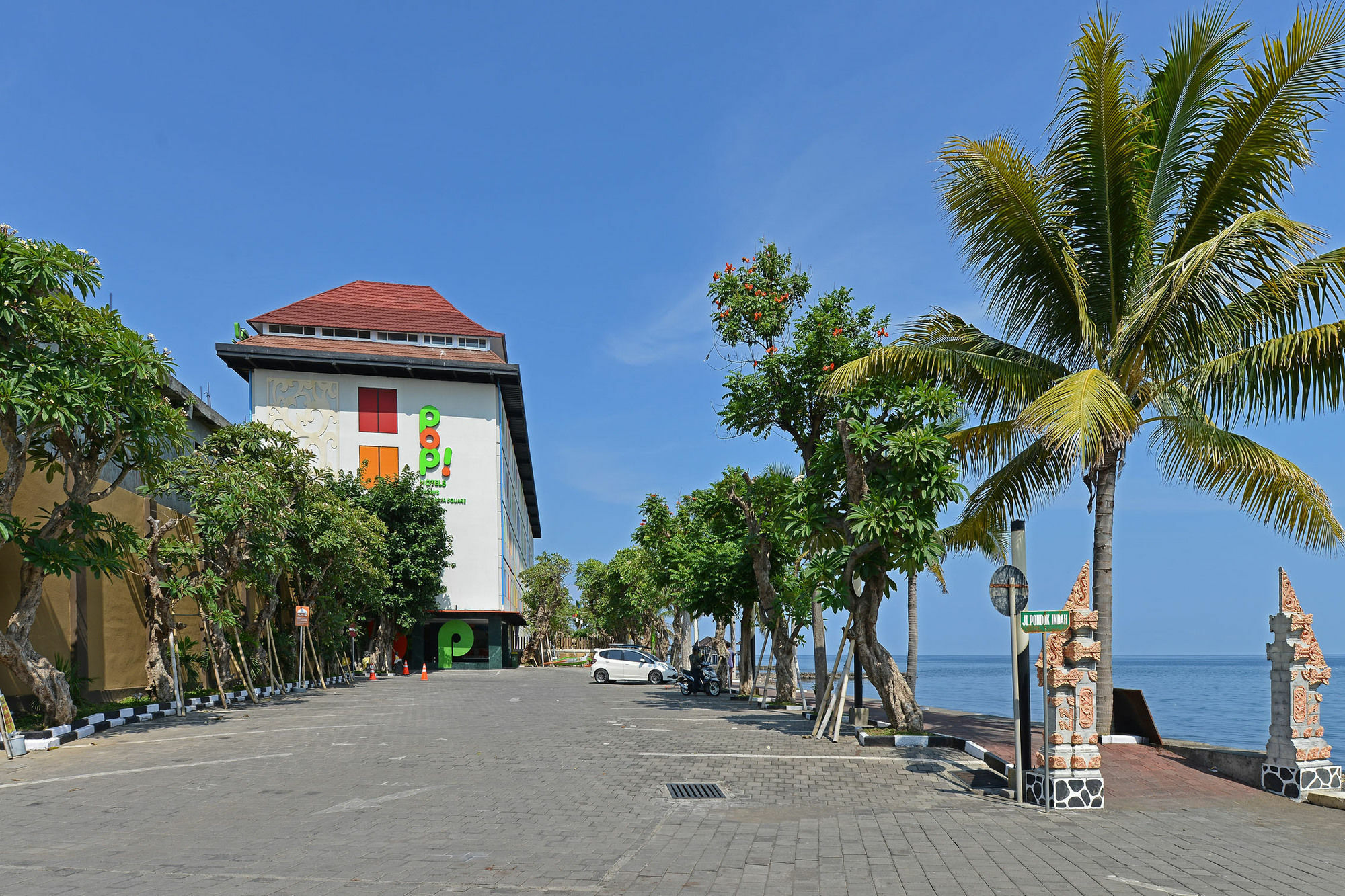 Singaraja Hotel - Chse Certified Exteriér fotografie